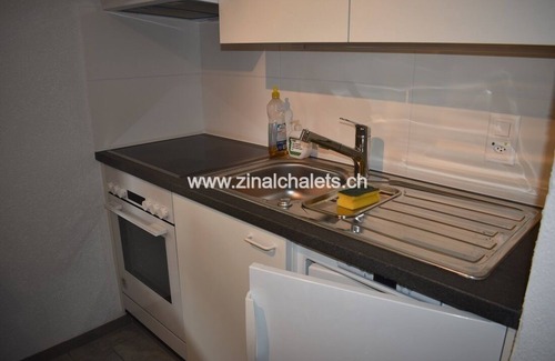 Zinal Apartment | Appartment in a building in Zinal - 1 bedroom with 1 double bed (140x200) - 1 bedroom with 2 bunk be