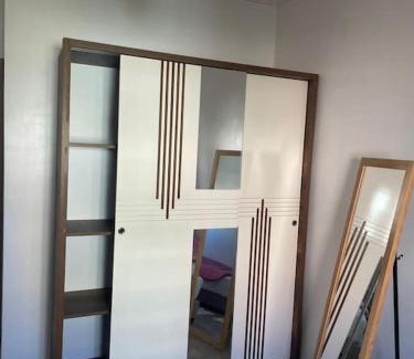 Tassoultante Apartment | Appartment In City KeeCh