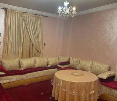 Tassoultante Apartment | Appartment In City KeeCh