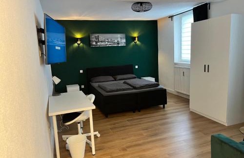 Krefeld Apartment | Appartment New York Nähe Düsseldorf, Messe, HBF, City, WIFI, HELIOS Hospital