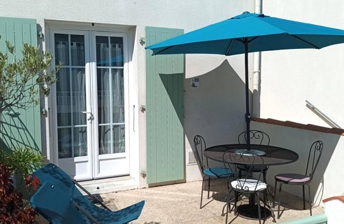 Saint-Martin-de-Re Apartment | Appartment Océanis with swimming pool