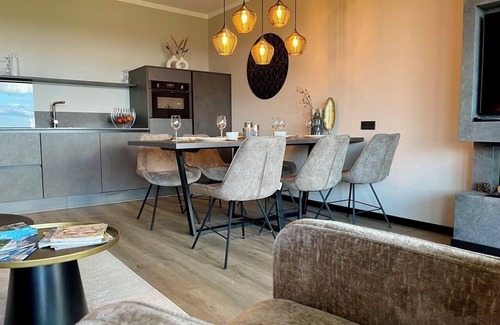 Neuastenberg Apartment | Appartment with jacuzzi & sauna in Winterberg