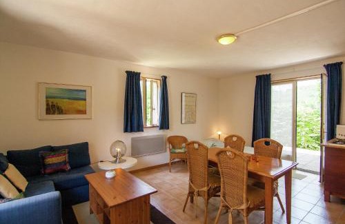 Vezac House | Appealing apartment in Vezac with swimming pool