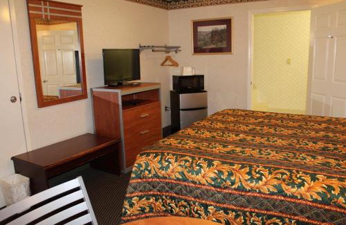 Talbot's Corner Hotel | Apple Annie's Inn