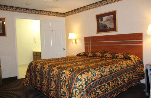 Talbot's Corner Hotel | Apple Annie's Inn