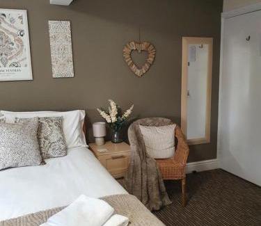 Rempstone House | Apple Blossom Guesthouse