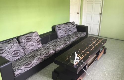 Taman Intan House | Apple Boutique Homestay