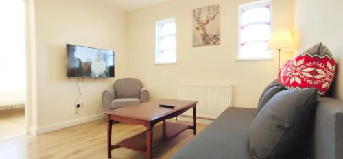 Hillingdon Apartment | Apple garden B-5