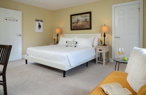 Boalsburg Bed & Breakfast | Apple Pony Inn
