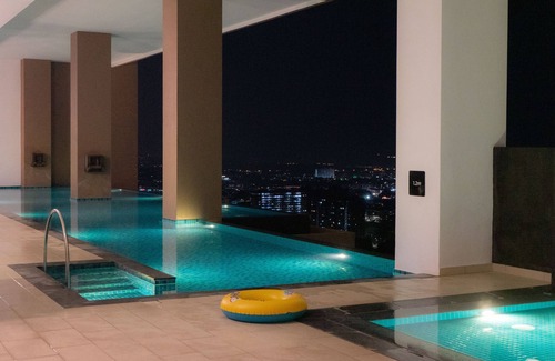 Pengkalan Rama Tengah Condo | Apple Premier Suites