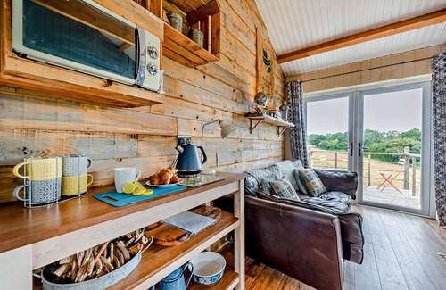 Dre-fach Felindre House | Apple Shack - One Bedroom House, Sleeps 2