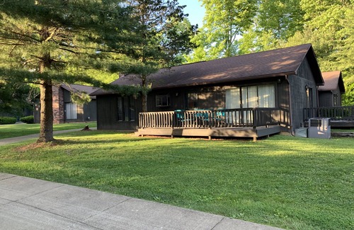 Apple Valley Condo | Apple Valley Lake, Pool and Beaches! Guest Passes available for a fee!