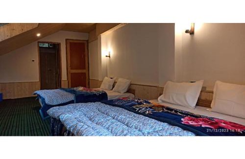Banjar House | Apple View Home Stay, Jibhi