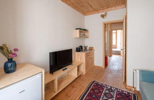 Harbiye House | Applehill