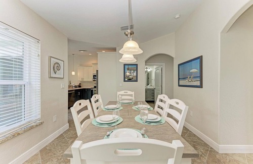 Holmes Beach Condo | Appletini- Dog Friendly Private Pool Home IN Heart of Anna Maria By Island Real