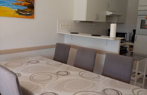 Berck-sur-Mer Apartment | Appt 2/6 pers, 3*, Berck, Wi-Fi, parking, small garden, 20' beach