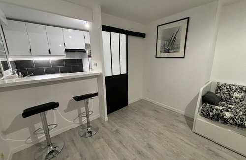 Saint-Denis Apartment | Appt 2p, Proche Nouvelle Station Pleyel St Denis M14