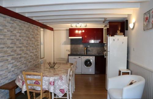 Cauterets Apartment | Appt 6- 8 personnes plein centre Cauterets 2 places parking