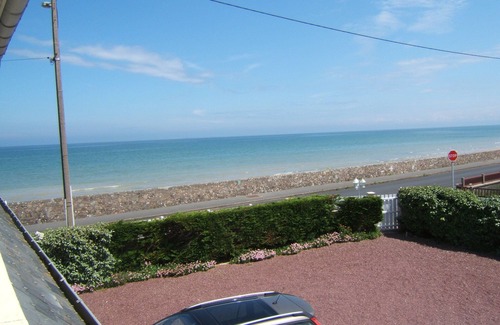 Saint-Marcouf Apartment | 🌊 Appt bord de mer 6 pers À 20 m plage du Débarquement 🛏️ 3 CH - 🛁 2 SDB