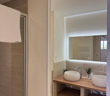 Saint-Priest Apartment | Appt Ideal groupes, prox Eurexpo
