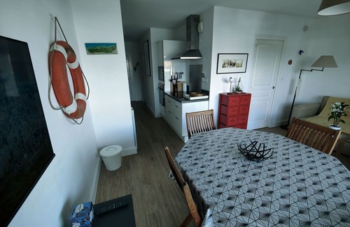 Camaret-sur-Mer Apartment | Appt sea view, in CAMARET/MER, 5 mn from shops, beach, restaurants
