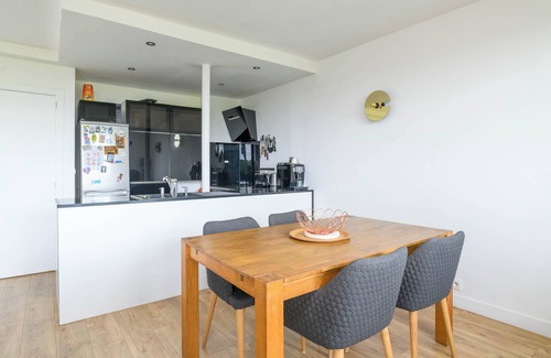 Saint-Cloud Apartment | Appt St Cloud near Paris, Versailles and Golf. Free parking