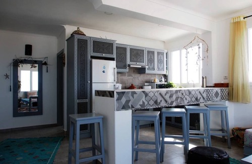 Tamrhakht Bed & Breakfast | APPT SUNNY FACING ATLANTIC TERRACE SOLARIUM