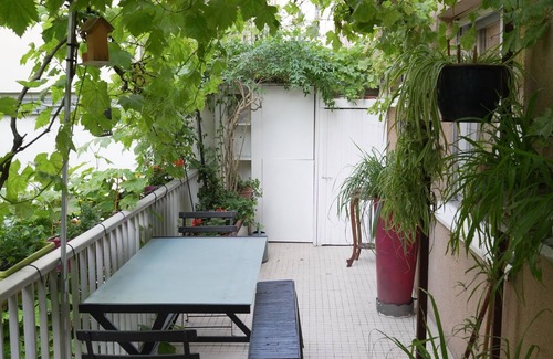 Batignolles Apartment | Appt + Terrasse sur Jardin 4 Personnes Face Métro et Parc Luther King