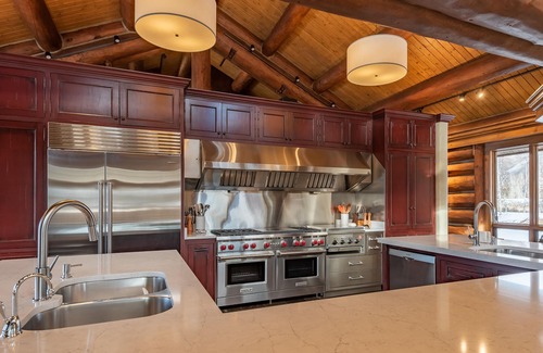 Hailey House | Après Lodge - The Ultimate Gathering Place for Family & Friends