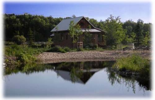 Salida House | APRIL/MAY DISCOUNT 25% private, pets, hot tub, pond, trout stream on 35 acres