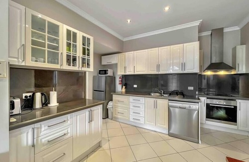 Armidale Apartment | Apt 2 Brightside Apartments - City Center