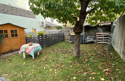 Bagneres-de-Bigorre Apartment | APT 3 * 22m² Ground floor FOR CURES /HOLIDAYS