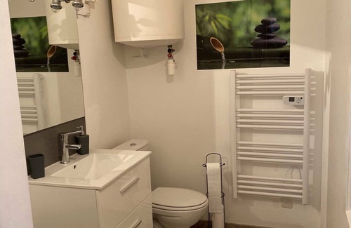 Bagneres-de-Bigorre Apartment | APT 3 * 22m² Ground floor FOR CURES /HOLIDAYS