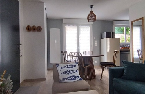 Royan Apartment | Apt 4 pers, classified 3*, 3 min walk to the market and 10 min to the beach