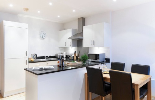 Watford Hotel | Apt 5 Clarendon Lofts Watford