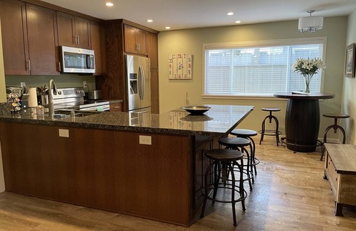 Carpinteria Apartment | Apt 6: Cozy Beach Apartment Great For Families
