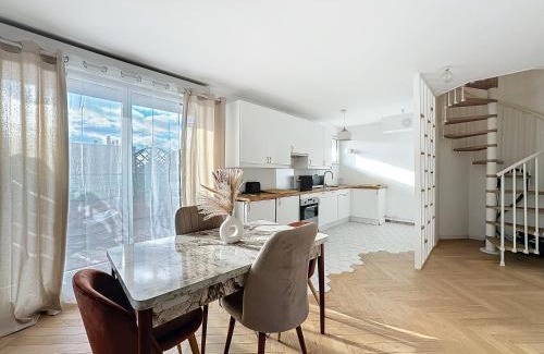 Joinville-le-Pont Apartment | Apt 6p-Standing RER Paris 15 min