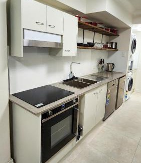 Brisbane Central Business District Apartment | Apt 9 The New Yorker