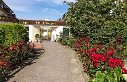 Gollwitz Apartment | Apt. ACHTERN DIEK - Cozy living just 400 meters from the natural beach