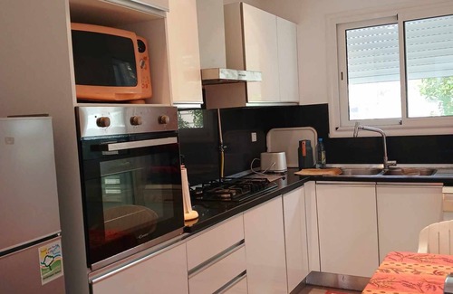 Sidi Mahrsi Apartment | Apt. Cozy à Deux pas de la Plage
