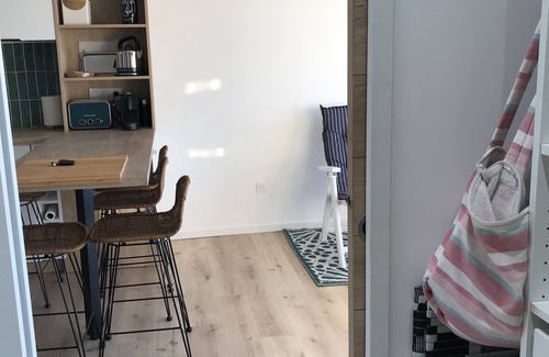 Port-la-Nouvelle Apartment | Apt Entièrement Rénové a Proximité et vue mer
