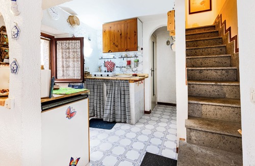 Montecchio Apartment | Apt In Medieval Village Silence Path, Montecchio, Italy