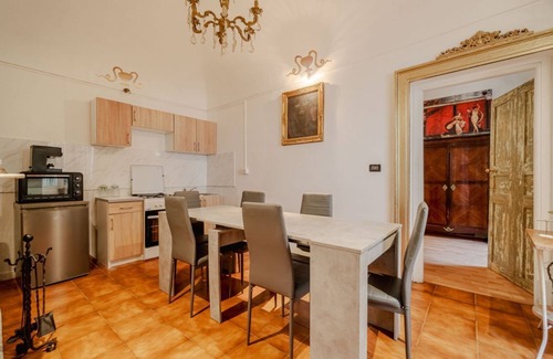 Historic Centre Apartment | APT IN THE CENTER 700 meters from Piazza V.Veneto! x4
