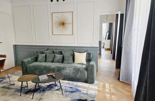 Chaussee-d'Antin Apartment | Apt lux walk to Opera Lafayette