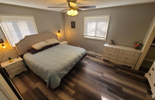 Owatonna House | Apt Retreat 2nd TWO None! Firepit, pet-friendly, remodeled.