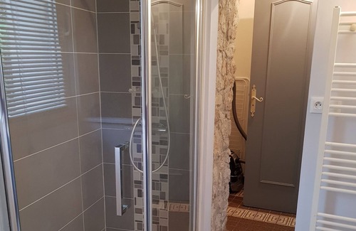 Chasseneuil-du-Poitou Apartment | APT T2 1 - 6 people with terrace & garden 3 minutes from the Futuroscope