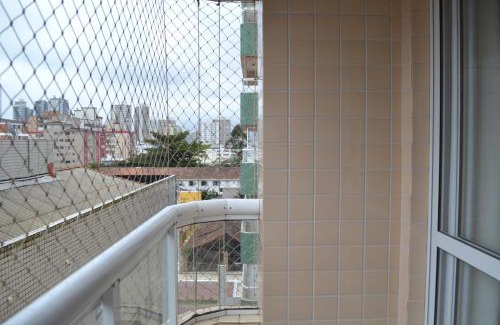 Praia Grande Apartment | Apto Canto do Forte, iluminado e arejado.