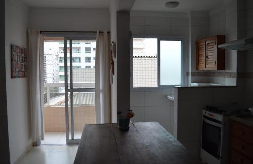 Praia Grande Apartment | Apto Canto do Forte, iluminado e arejado.