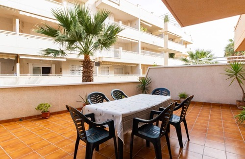 Castell de Ferro Apartment | Apto Castell Beach. Apartment with a spacious seaside terrace.