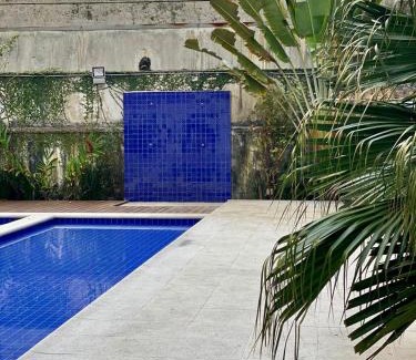 Pitangueiras Apartment | Apto com piscinas, sacada Gourmet, 2 gar, 50 mts da praia